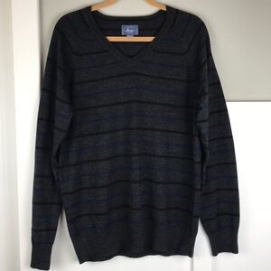 G.H. Bass wool striped V neck men’s sweater L